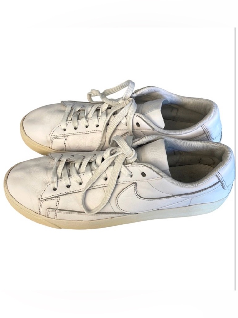Nike Women’s Blazer Shoes Size 9